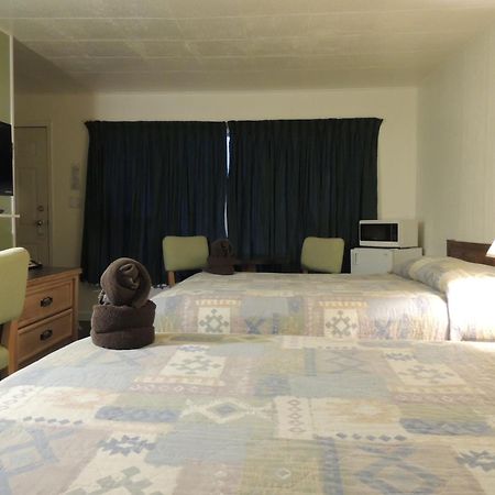 100 Mile Motel & Rv Park 100 Mile House Quarto foto