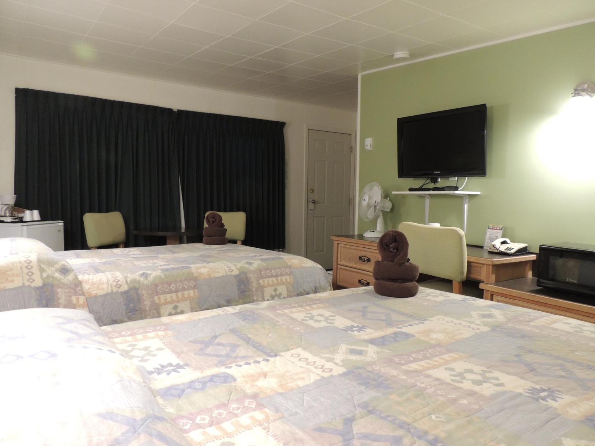 100 Mile Motel & Rv Park 100 Mile House Quarto foto